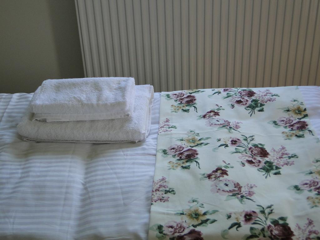 Dorf Haus Valiug Hotel Quarto foto